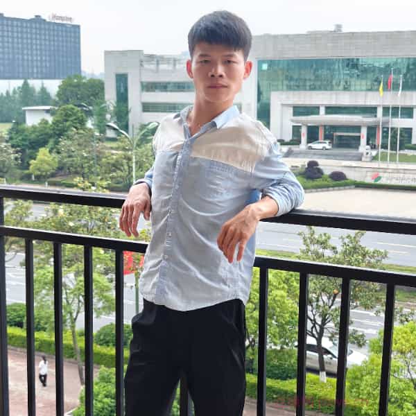 湖南28岁单身帅哥真诚找对象-五指山征婚相亲网