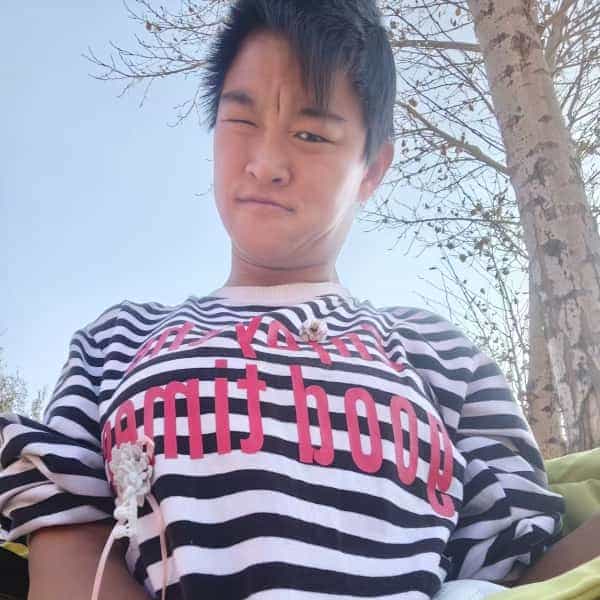 内蒙古24岁单身美女真诚找对象-五指山征婚相亲网
