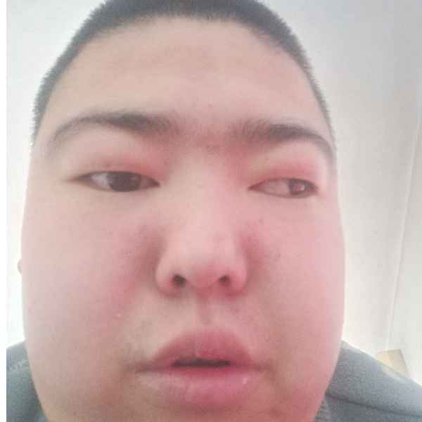 23岁岁内蒙古单身帅哥 - 五指山吉缘网